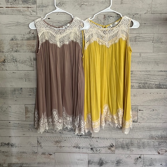 Umgee Dresses & Skirts - Umgee women’s dresses. Size small